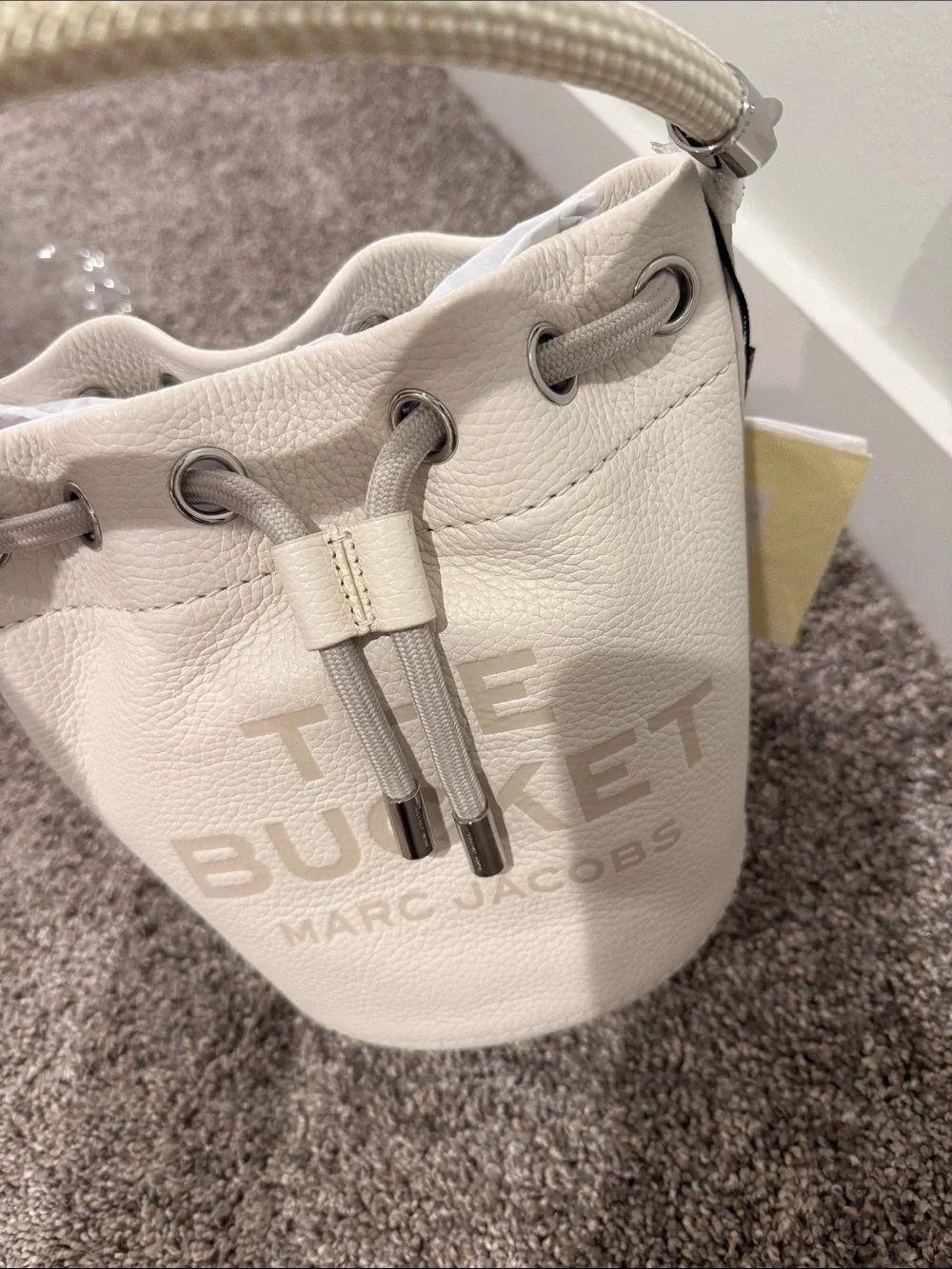 Marc Jacobs Cream Leather Bucket Drawstring Bag